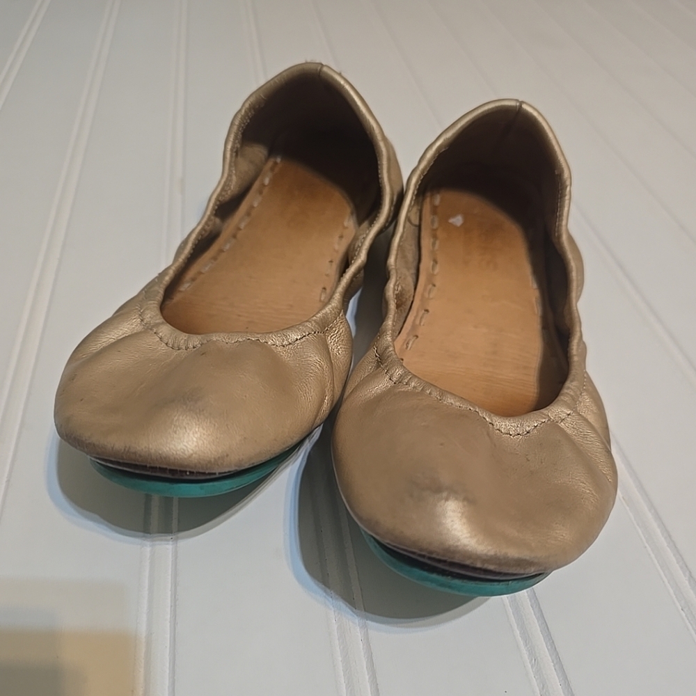 Tiek Gold Mettalic Ballet Flat Shoes - Picture 2 of 9